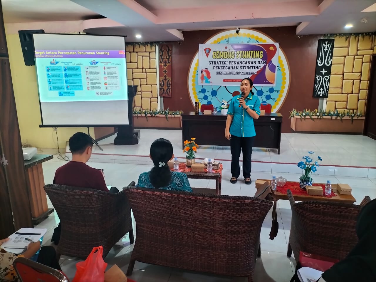 Pemaparan Materi oleh Kepala DP3AMD Kota Ambon